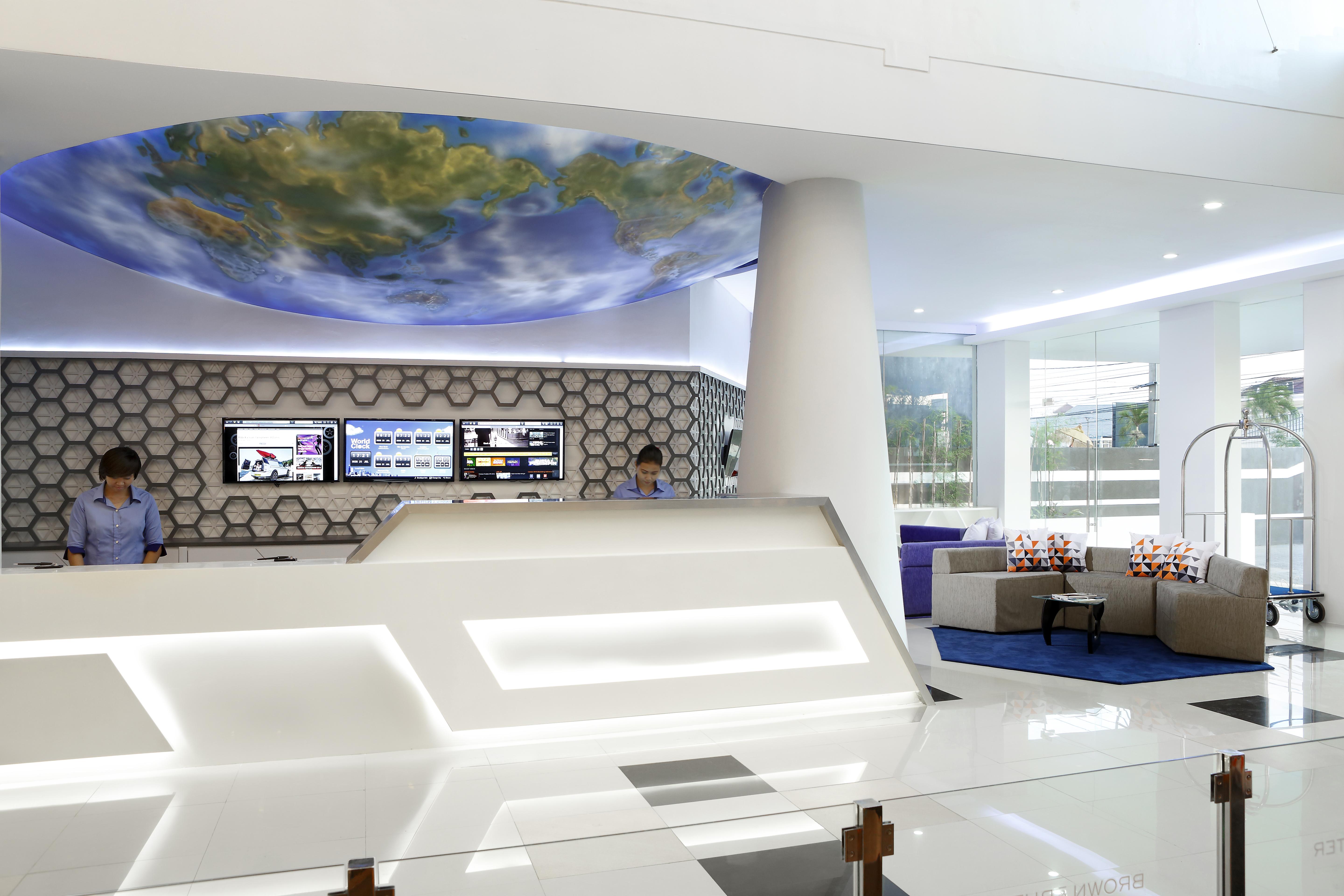 Berry Biz Hotel Seminyak Eksteriør bilde