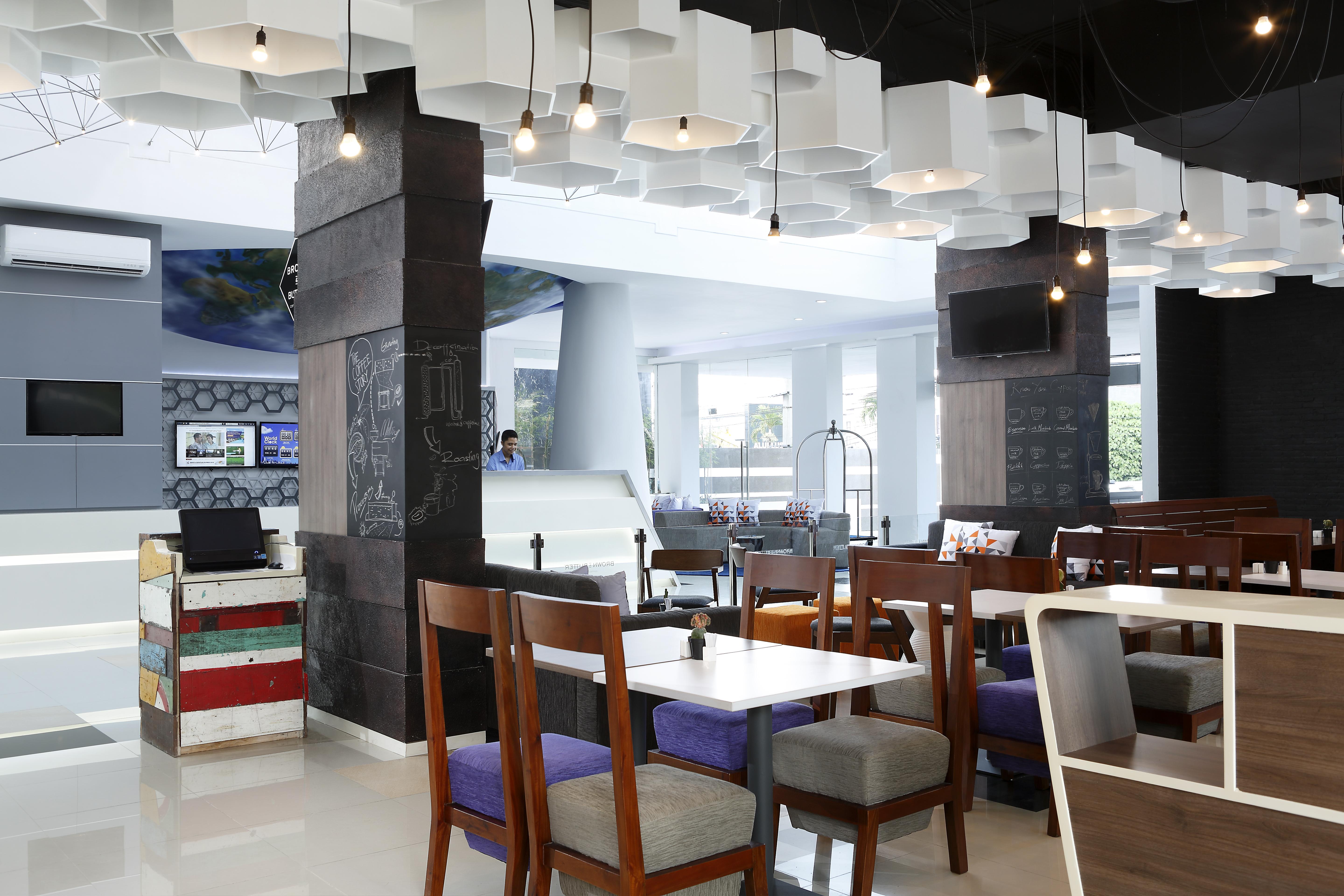 Berry Biz Hotel Seminyak Eksteriør bilde