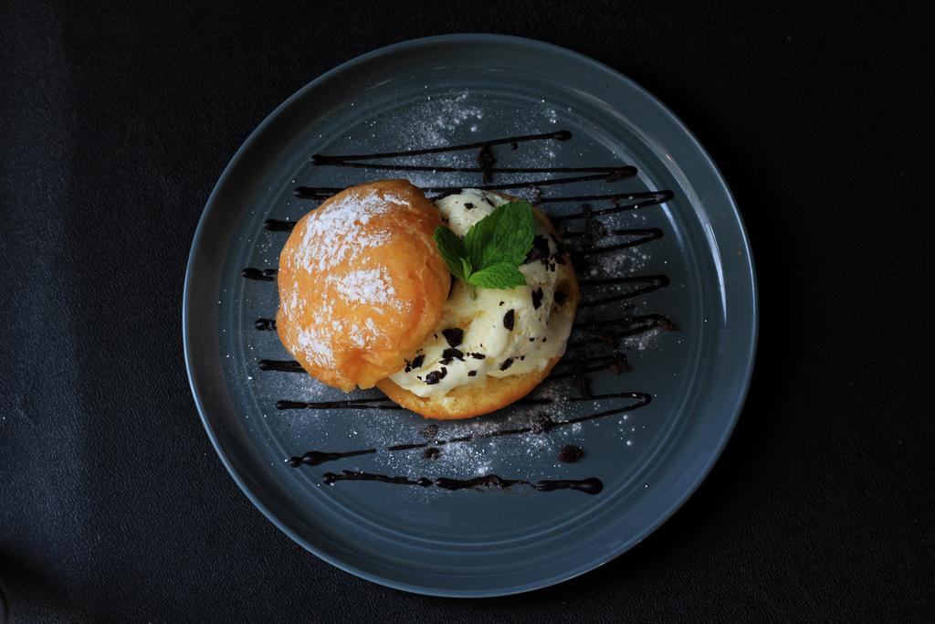 Berry Biz Hotel Seminyak Eksteriør bilde