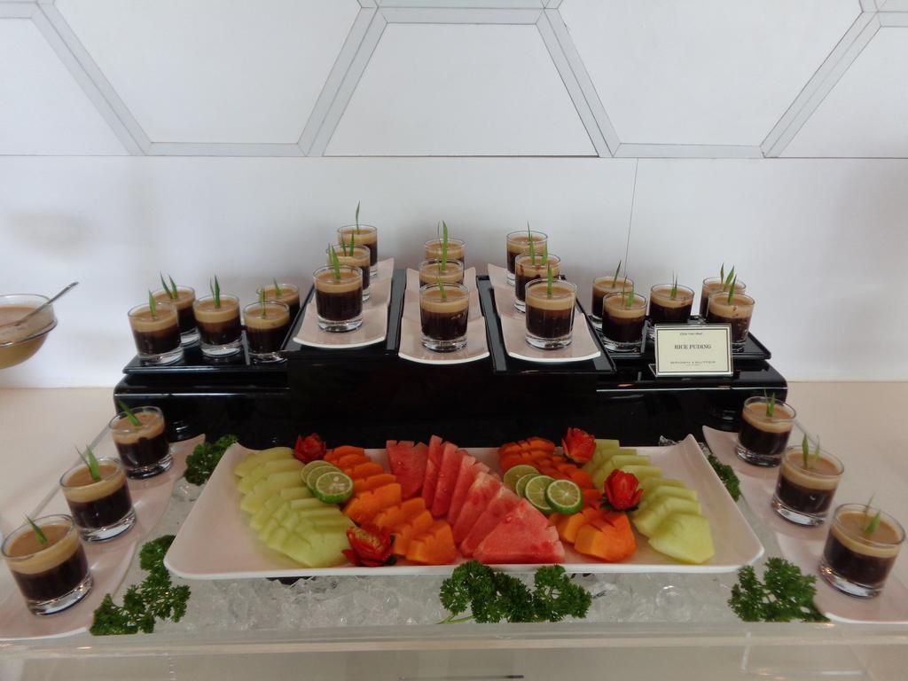 Berry Biz Hotel Seminyak Eksteriør bilde